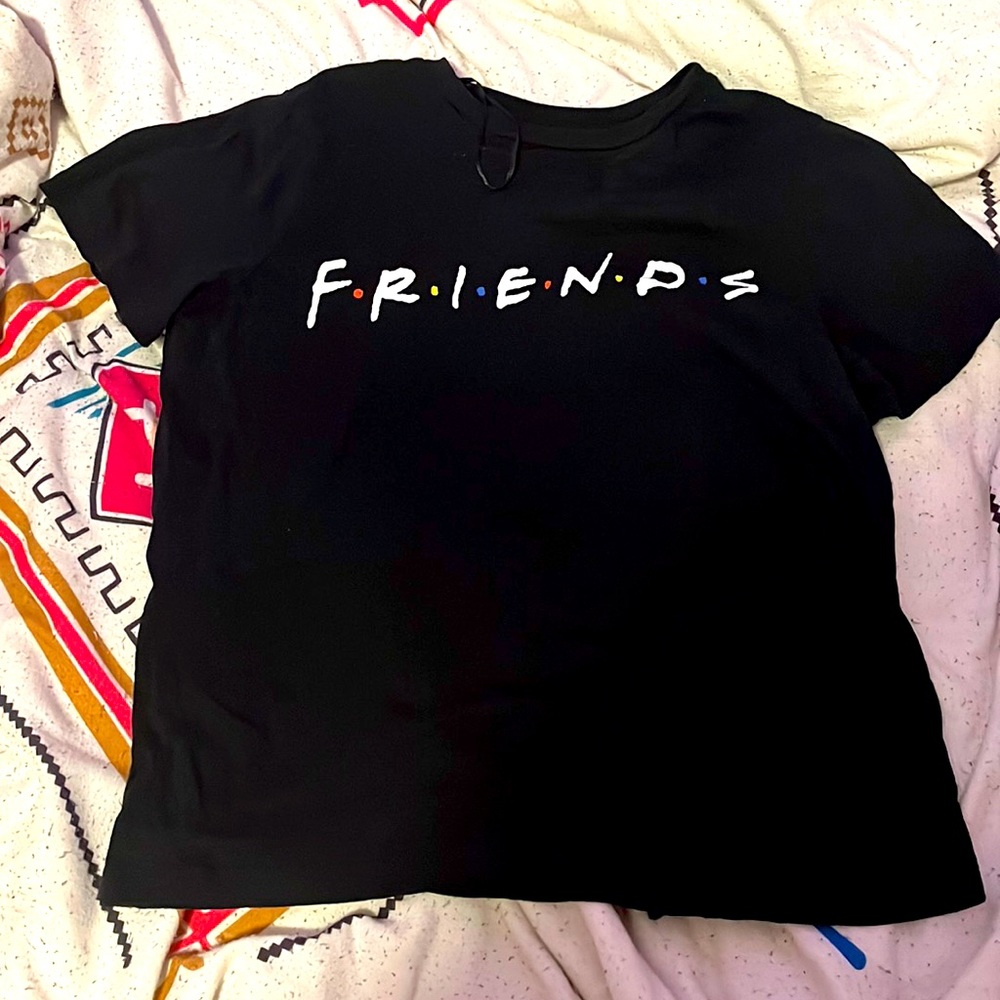 Friends H&M shirt
